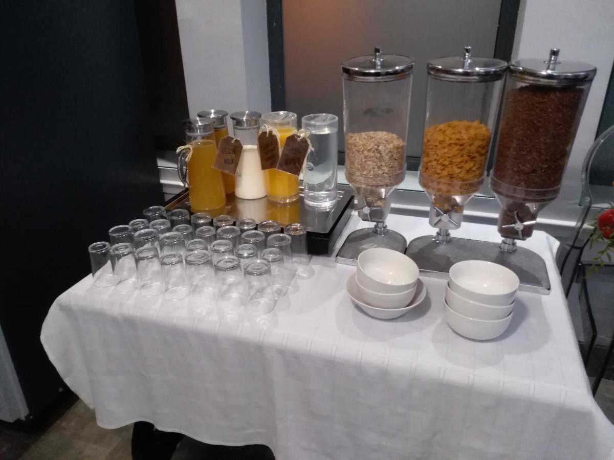 Aacr Hotel Monteolivos إشبيلية المظهر الخارجي الصورة