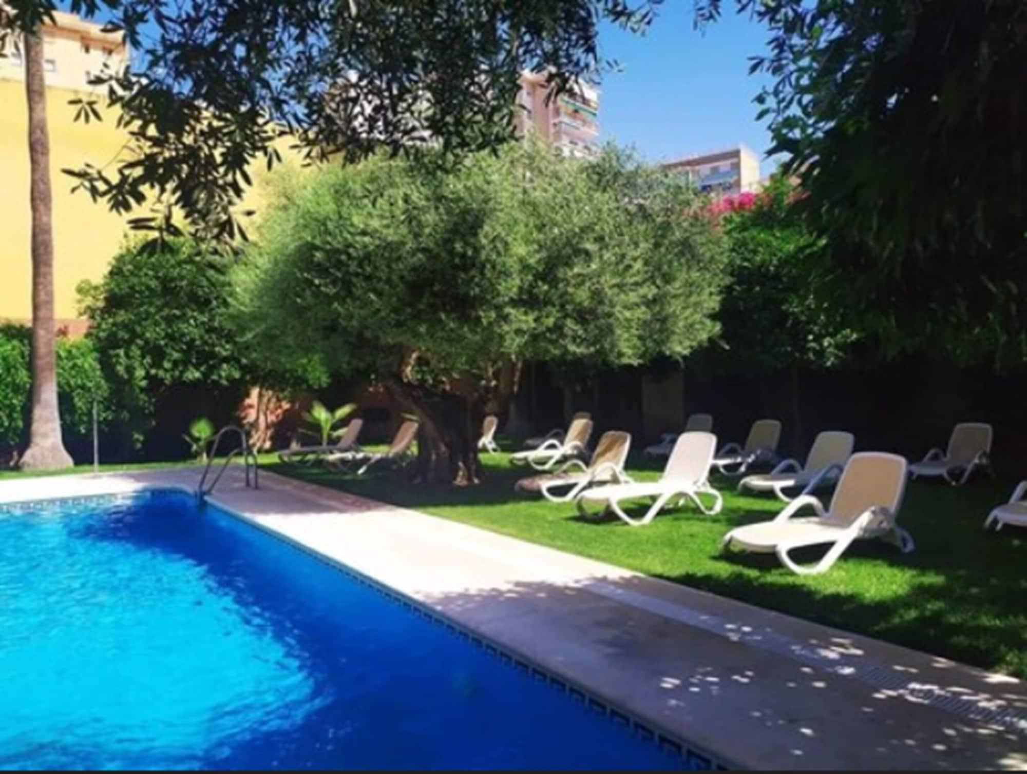 Aacr Hotel Monteolivos إشبيلية المظهر الخارجي الصورة
