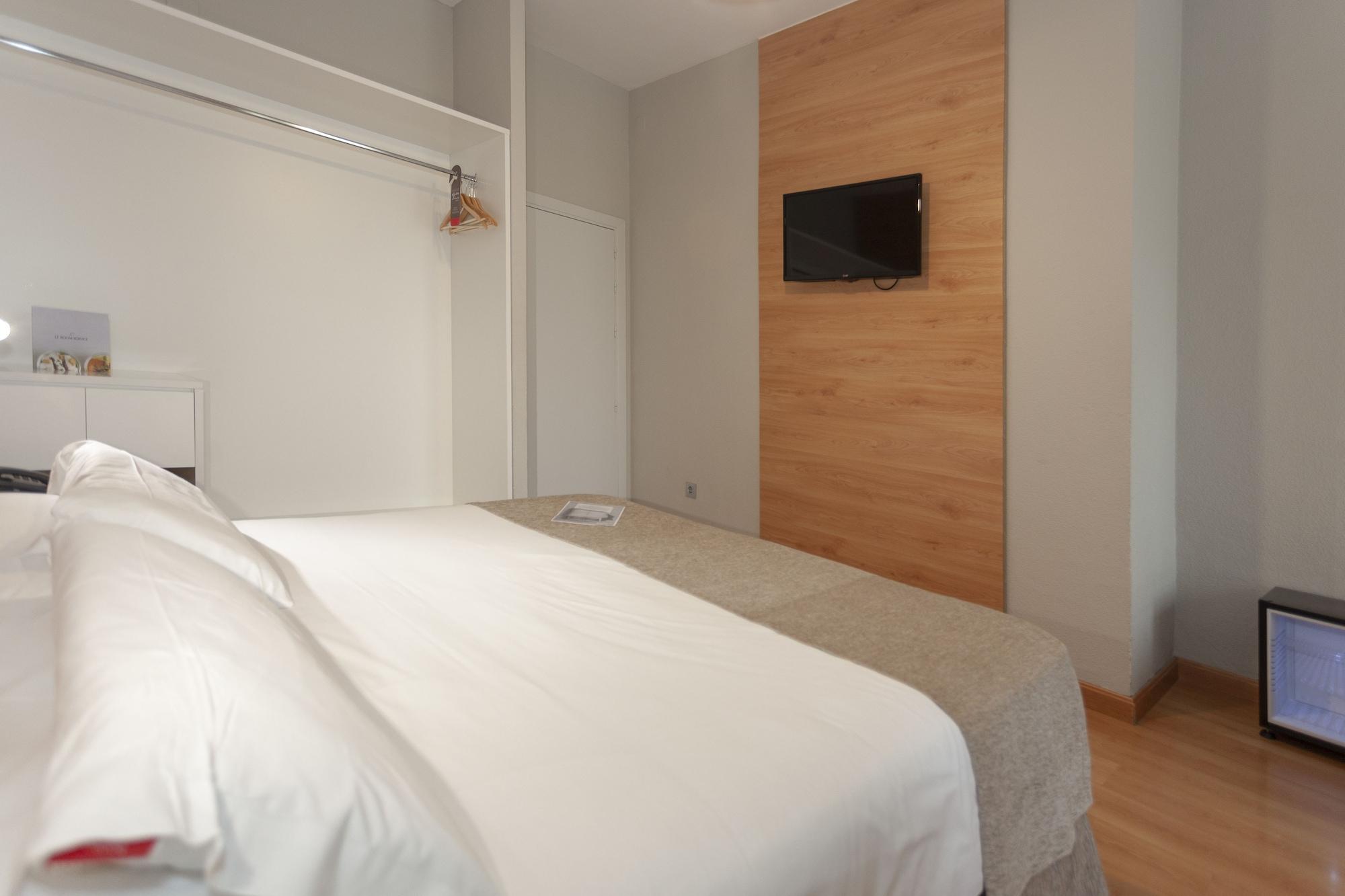 Aacr Hotel Monteolivos إشبيلية المظهر الخارجي الصورة