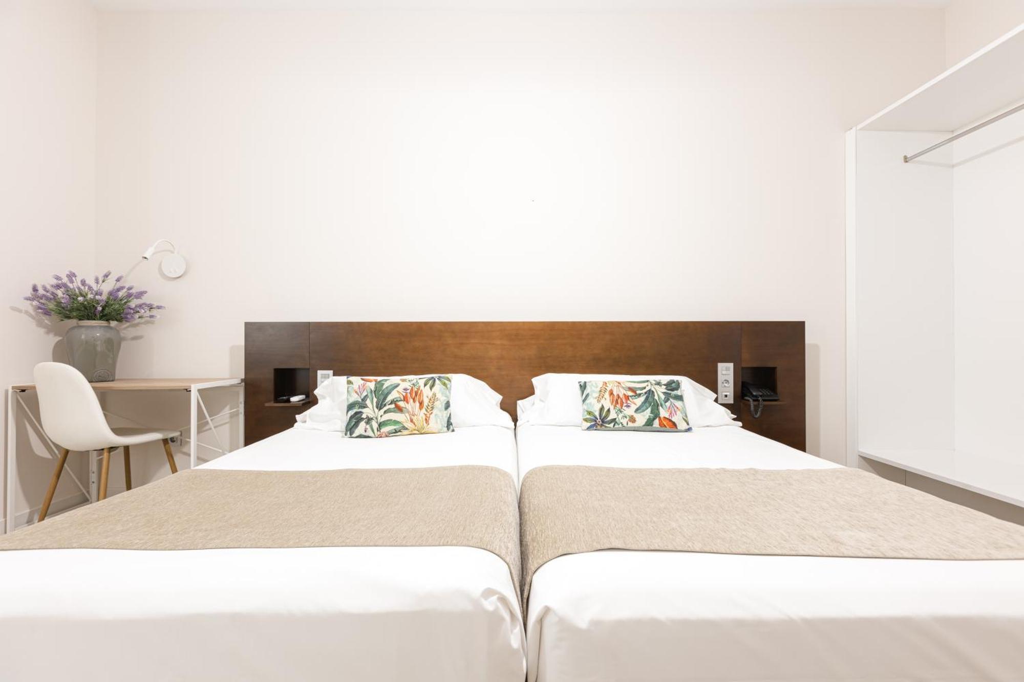 Aacr Hotel Monteolivos إشبيلية المظهر الخارجي الصورة