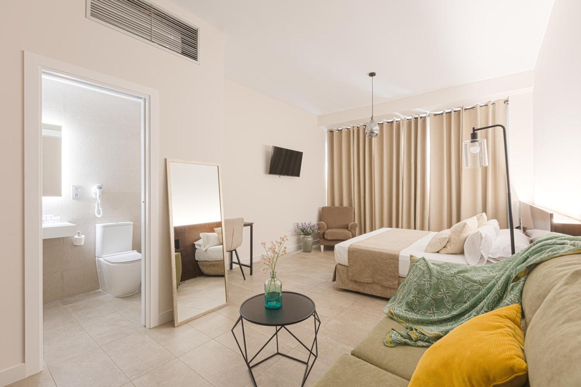 Aacr Hotel Monteolivos إشبيلية المظهر الخارجي الصورة