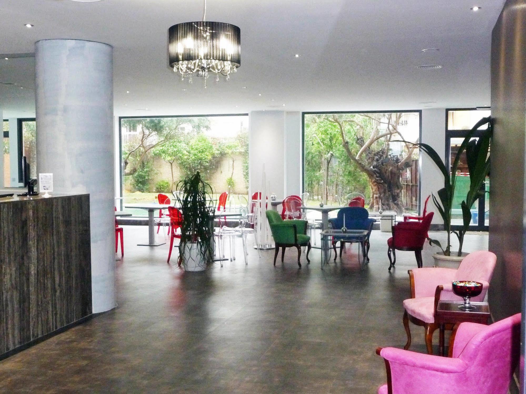 Aacr Hotel Monteolivos إشبيلية المظهر الخارجي الصورة
