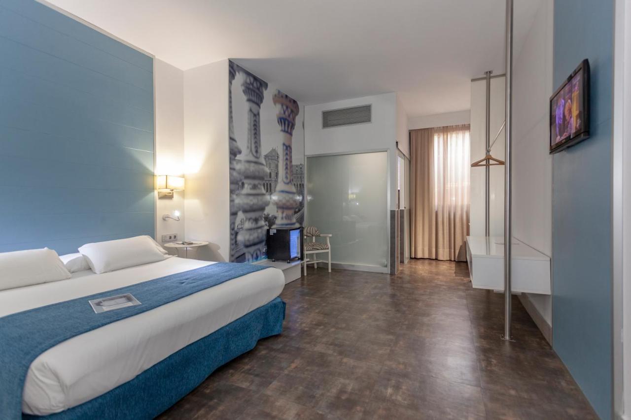 Aacr Hotel Monteolivos إشبيلية المظهر الخارجي الصورة